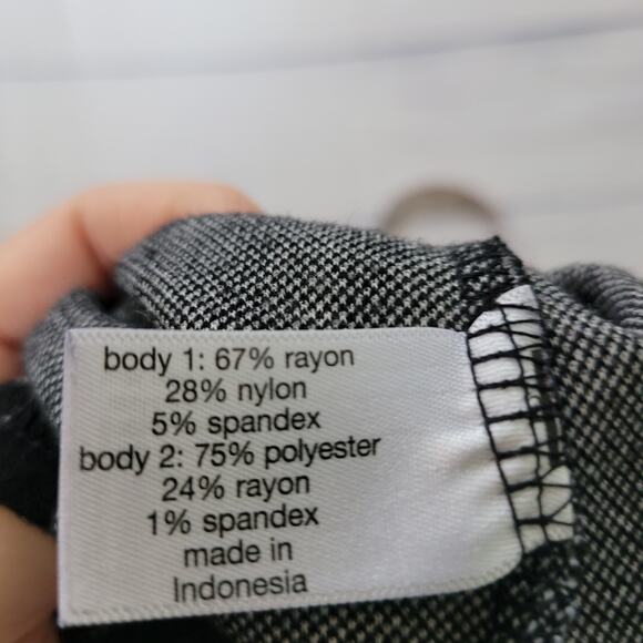 Lane Bryant Size 26/28 Color Block Two Tone Pinstripe 3/4 Sleeve Top Round Neck - Picture 6 of 9